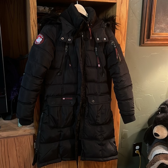 Canada weather gear - Picture 6 of 6